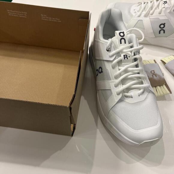 On THE ROGER Clubhouse Pro White Ice Men\'s Tennis Shoes Size 11.5 main image 5